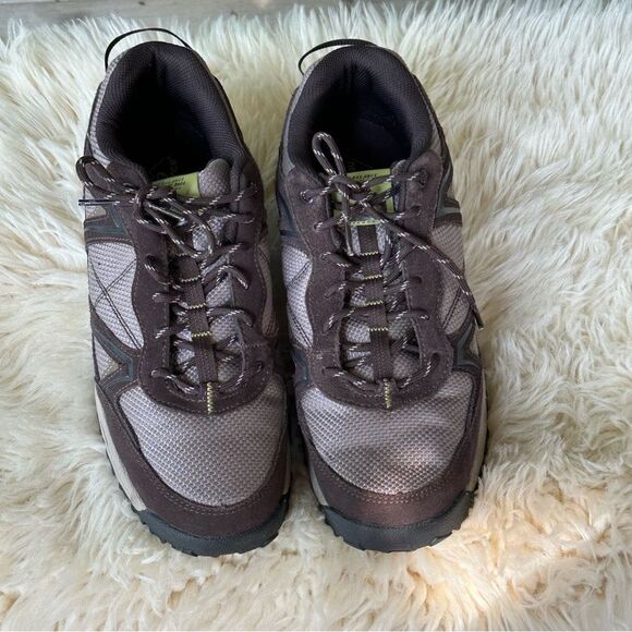 New Balance Men's Brown and Tan Athletic Shoes - Picture 3 of 8